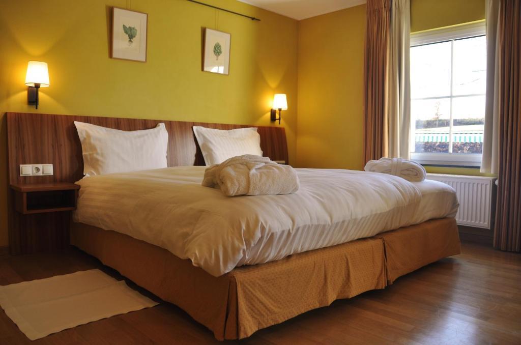 Hotel Manoir Kasselslay Clerf Zimmer foto